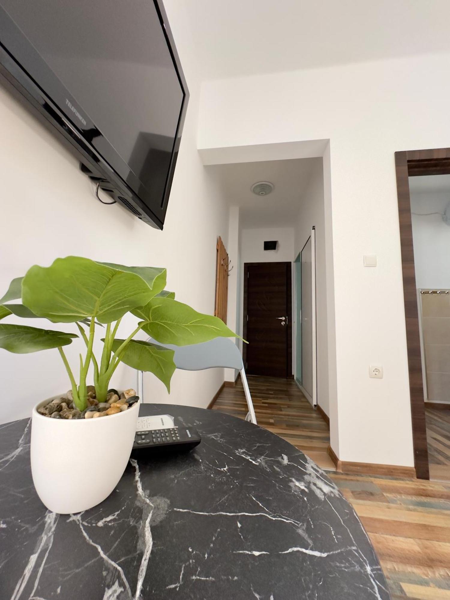 Navial 1 Hotel Gabrovo Buitenkant foto
